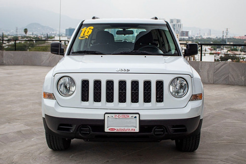 Imagen 2 de 9 de Jeep Patriot Sport 2016