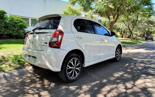 Toyota Etios Hatchback 5p Xls 1.5 Mt