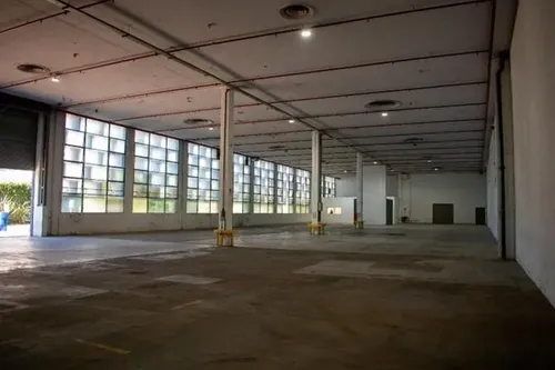 Alquiler Galpón De 1290 M2 En Villa Ballester