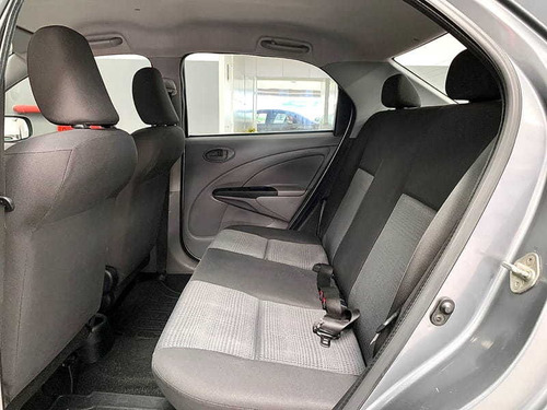 Toyota Etios Sd Xs 1.5 Mt