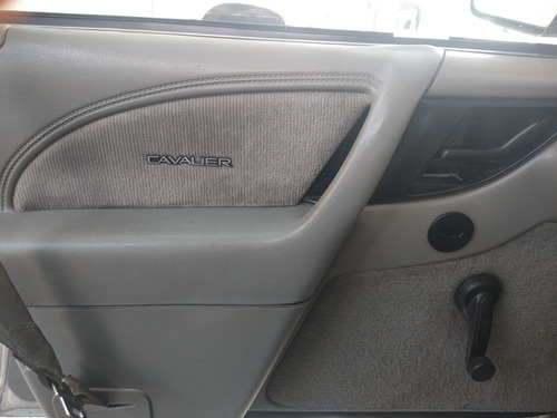 Imagen 11 de 12 de Chevrolet Cavalier 2.8 Fi