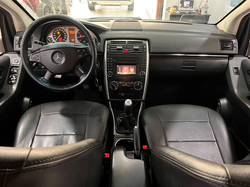 Mercedez Benz B180 M/t 1.6 2012