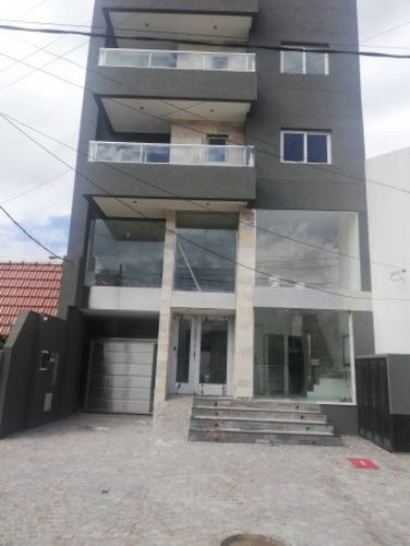 Imagen 2 de 14 de Departamento Semipiso Al Frente De 2 Ambientes A Estrenar, 4 Piso, 57 M2. Lanus Centro.