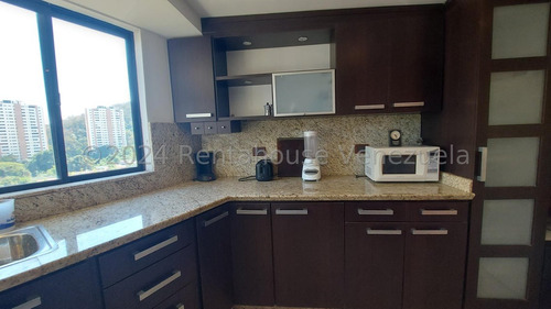 Amplio Y Comodo Apartamento, En La Urb. El Parral Cercano A Automercados, Cc, Colegios, Entre Otros. El Apto Tiene 3 Habitaciones Equipadas, 2 Baños Completos. Aire Acond. En Todos Los Espacios