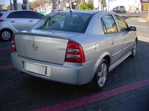 Imagem 9 de 9 de Gm Astra
