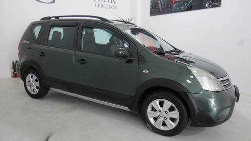 Nissan Livina Xgear 2010