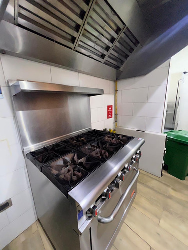 Estufa De 6 Hornillas Con Horno (Usado)
