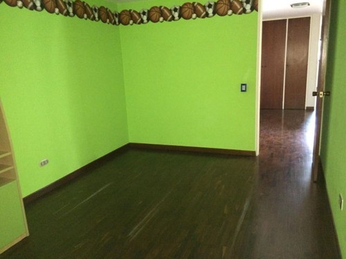 Imagen 9 de 16 de Town House La Trinidad- #22 -2540- Katiuska Romero- 04141028500