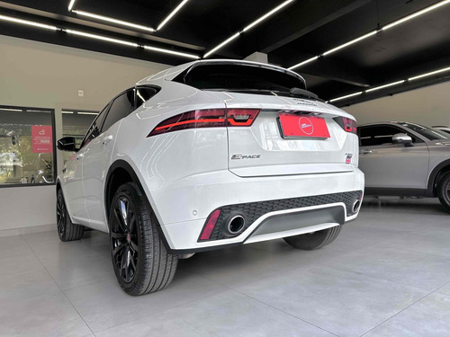 Jaguar E-Pace 2.0 16V P300 GASOLINA R-DYNAMIC SE AWD AUTOMÁTICO
