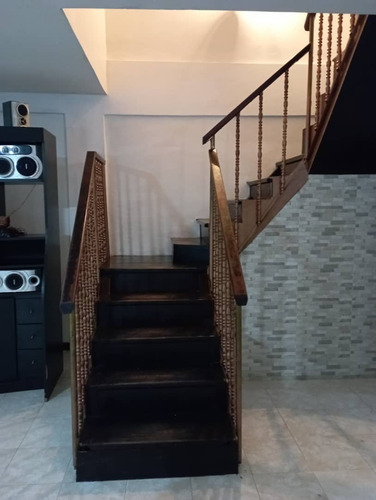 Town House En La Urb Villas Morichal / Tipuro Ve02-1737st-ecam
