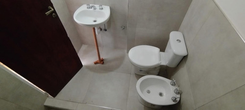 Recién Reciclado! Bajas Expensas! A Mts. Del Subte! 2 Splits Nuevos