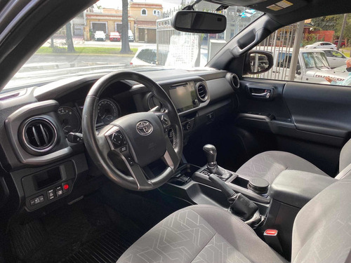 Imagen 9 de 12 de Toyota Tacoma 2017 3.5 Trd Sport At