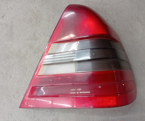 Farol Trasero Mercedes Benz Clase C