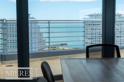 Pent-house 2 Dormitorios En Venta- Playa Mansa (ref: Atm-7398)