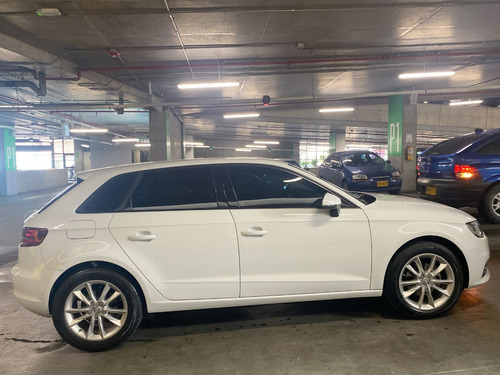 Imagen 12 de 25 de Audi A3 1.2 Turbo Hatchback 2014