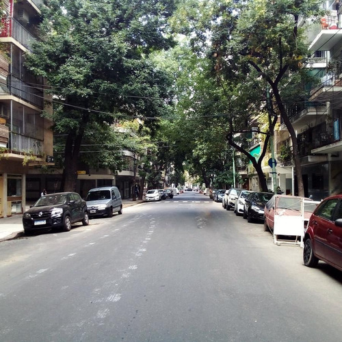 Impecable Departamento De 3 Ambientes Con Dependencia Y Cochera En Caballito
