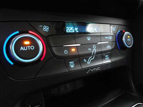 Imagen 12 de 13 de Ford Focus Titanium