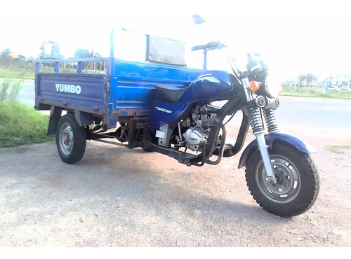 Triciclo Yumbo Cargo 125