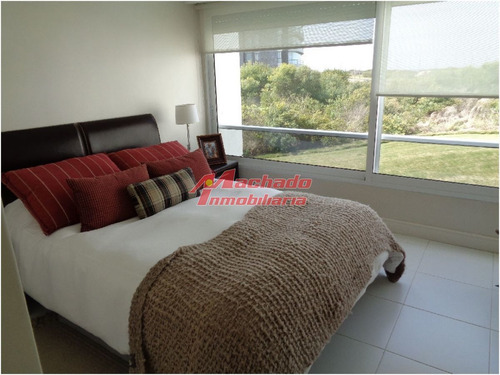 Imagen 8 de 30 de Apartamento En Brava, 3 Dormitorios *