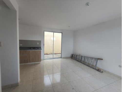 Casa En Venta En Los Patios. Cod V27915