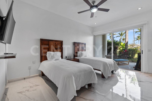 Casa En Venta En Grand Marina Villas, Nuevo Vallarta, Nayarit.