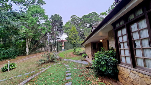 Casa Sobrado Com Jardim Grande E Garagem Com Edícula (valor Negociável), Na Serra Da Cantareira