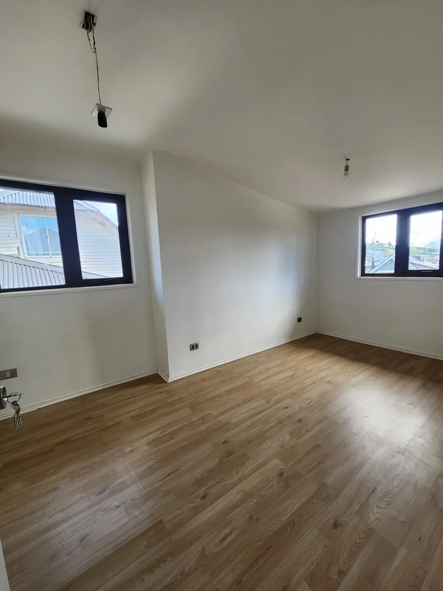 Imagen 5 de 19 de Venta Hermosa Casa A Pasos Del Centro, Calle Ralún, Pto Var
