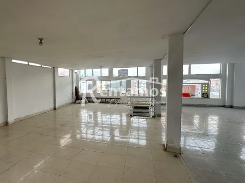 Local En Arriendo En Mayoritaria. Cod A775889