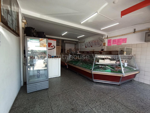 Vende Frigorífico Con Excelente Punto Comercial, Zona Muy Concurrida De Turmero Aragua 24-1133 Irrr