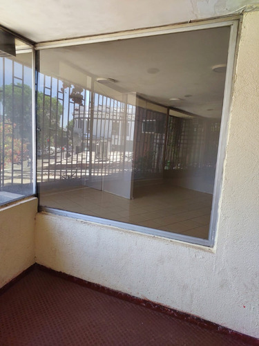 Interesante Oportunidad Local Comercial Solo $200.000 Mes