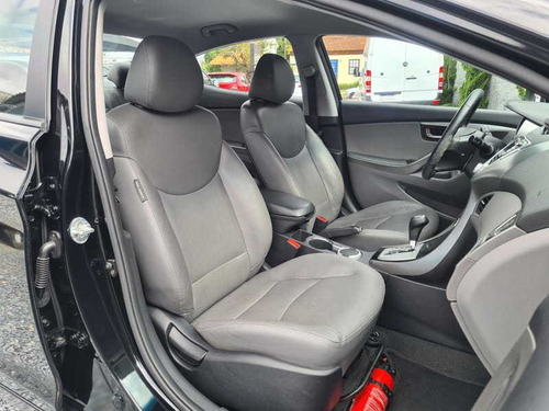 Imagem 15 de 15 de Hyundai Elantra Gls Automático 2013