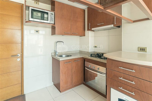 Imagen 4 de 12 de Departamento En Venta De 1 Dorm En Providencia Metro M.montt
