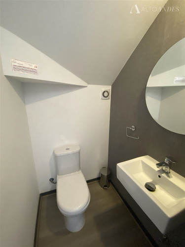 Casa En Venta De 3 Dorm. En La Florida