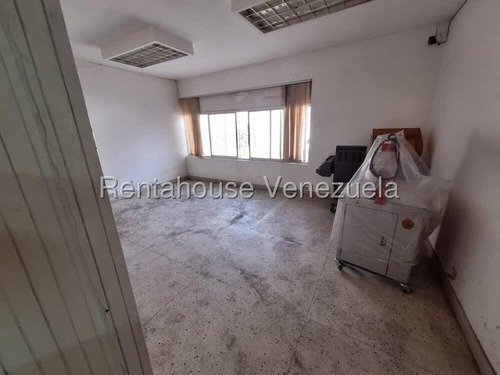 Casa Comercial En Venta En Los Dps Caminos 25-24549 Cs