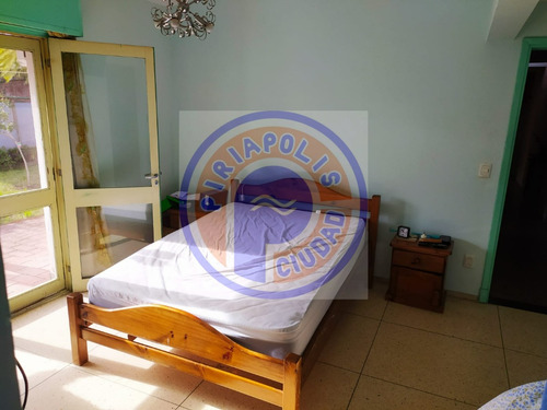 Ref.: 1500-115 Oportunidad Cerca De La Playa !!! Gran Casa En El Cento De Piriápolis Con Terreno !!