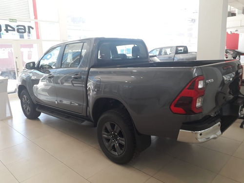 Toyota Hilux 2.8 Cd Srv 177cv 4x2 At Mlet