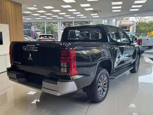 Mitsubishi L200 2.4 Di-d High Power 181cv Cuero