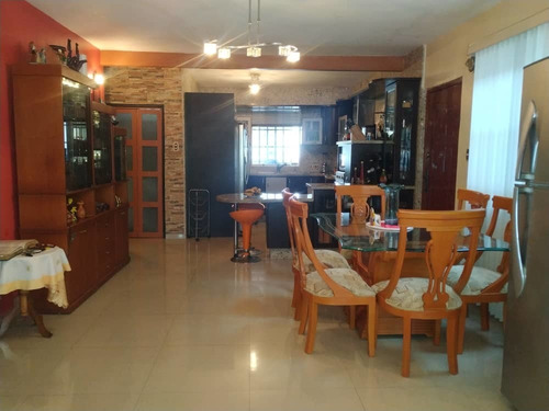 Imagen 4 de 15 de Casa + Apto + 2 Anexos Colinas De Carrizal
