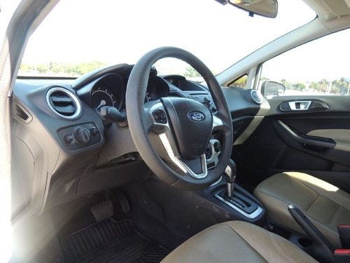 Ford New Fiesta 1.6 Automático 2015/15