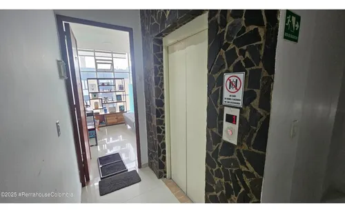 Comercial En Pasadena(bogota) Rah Co: 25-1669