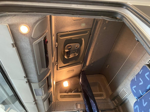 Caminhão Iveco Stralis 460 6x4 Teto Alto 2012 Automatico
