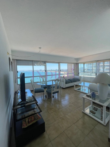 Alquiler De Apartamento 3 Dormitorios En Punta Del Este, Uruguay