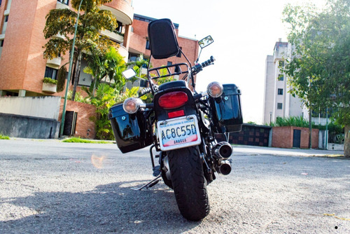 V-star Midnight Custom 650cc 2006