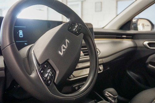 Kia K3 Cross 1.6 Ex At