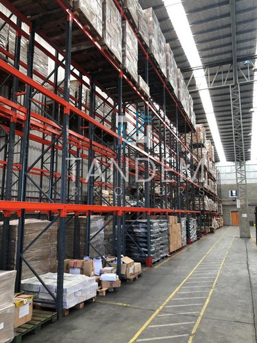 Imagen 2 de 16 de Alquiler Galpón Aaa En Predio Industrial Sobre Colectora Panamericana Con Oficinas
