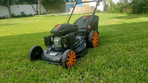 Imagen 3 de 7 de Podadora Ukura 7 Hp De Uso