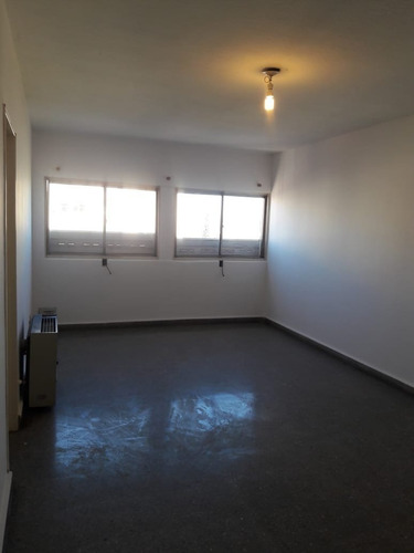 Imagen 3 de 12 de Venta Departamento B° Unimev Torre 3
