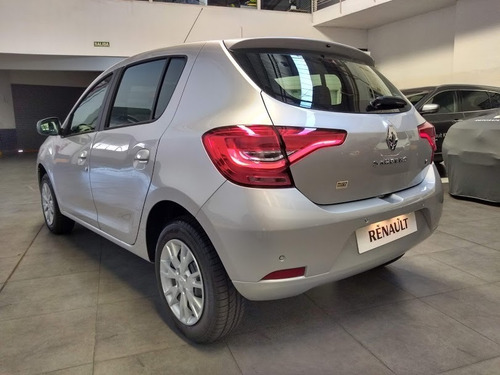 Imagen 8 de 25 de Renault Sandero Zen 1.6 - Motor Cadenero Año 2023 (e)