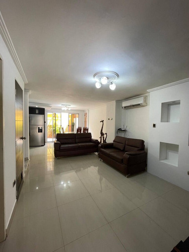 Código: 277729 Alquiler Townhouse Amoblado Urb. Villa Fontana, 650$ Mml Solo Clientes