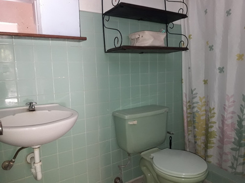 Imagen 11 de 14 de Acogedora Casa En Los Rosales Con 2 Anexos Independientes